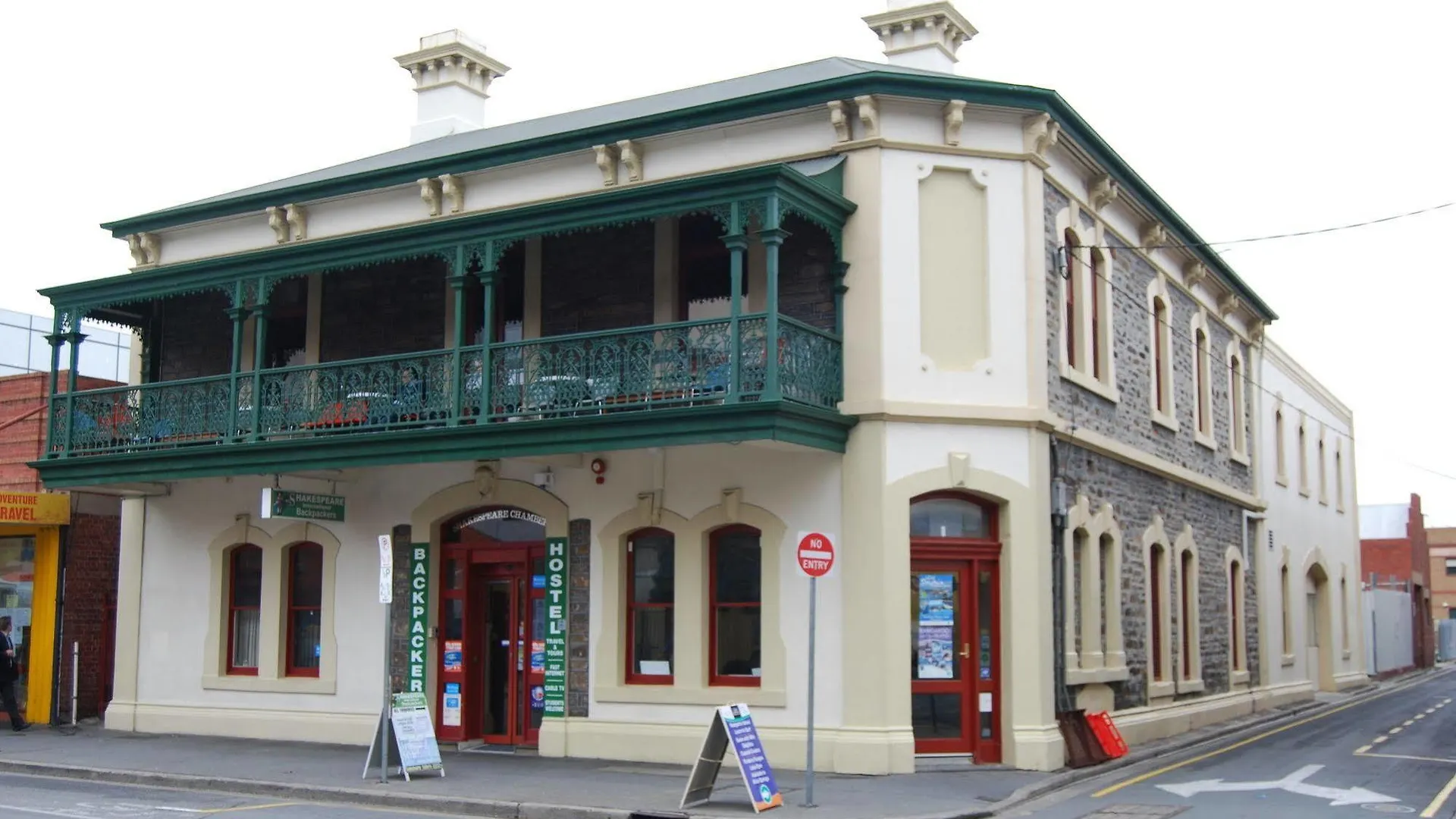 Tequila Sunrise Hostel Adelaide