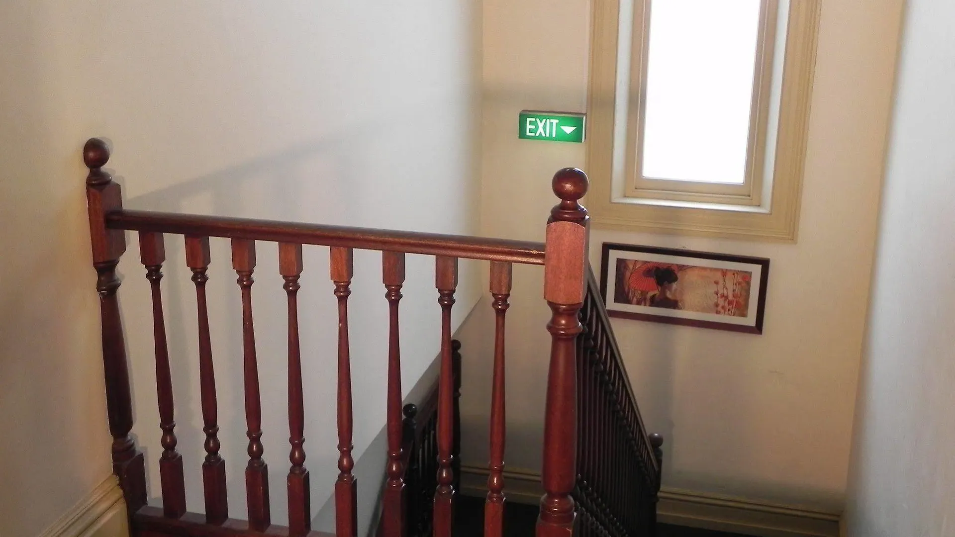 Tequila Sunrise Hostel Adelaide